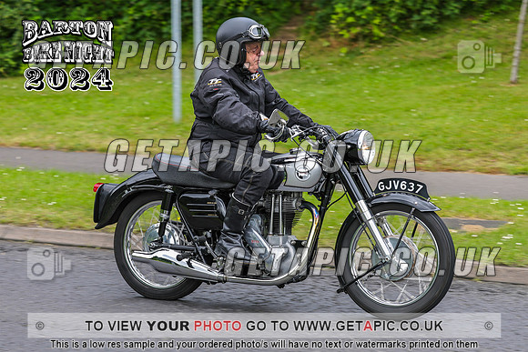 PR2407-014_LOGO_ON_PHOTO