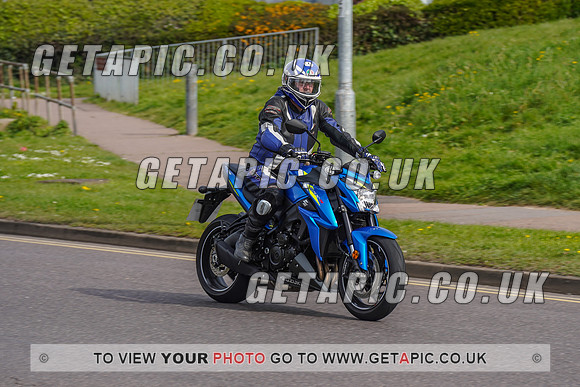 RS2204_3968