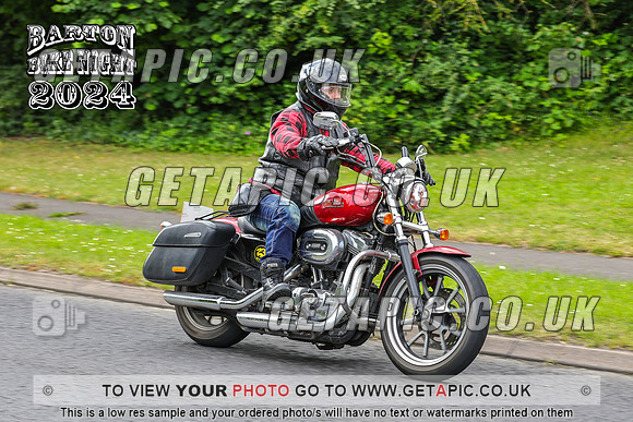 PR2407-2072_LOGO_ON_PHOTO