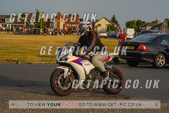 RS2207_8965