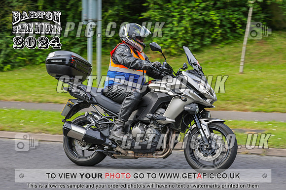 PR2407-1529_LOGO_ON_PHOTO