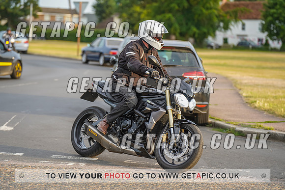 RS2207_9151