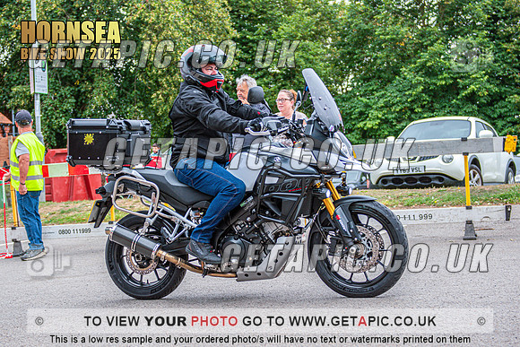 TW2508-1736_LOGO_ON_PHOTO