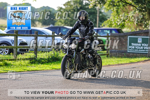 PR2506-08451_LOGO_ON_PHOTO