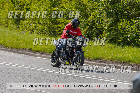 RS2204_12516