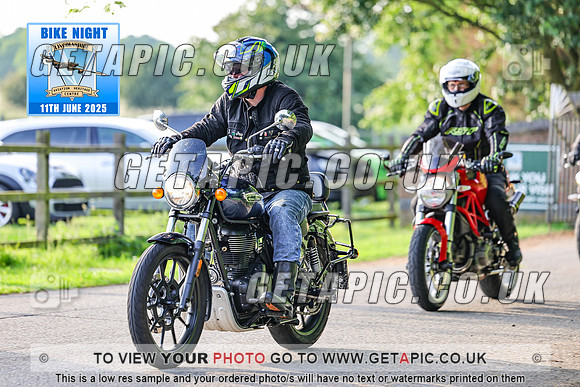 PR2506-07894_LOGO_ON_PHOTO
