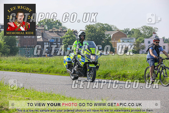 GP2405-3228_LOGO_ON_PHOTO