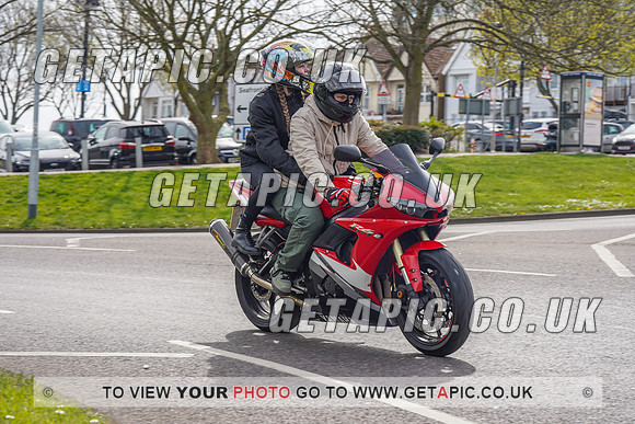 RS2204_10076