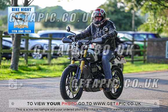 PR2506-08818_LOGO_ON_PHOTO