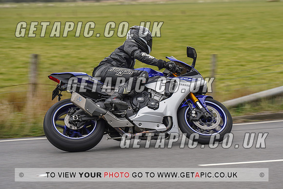 RS2203_6754