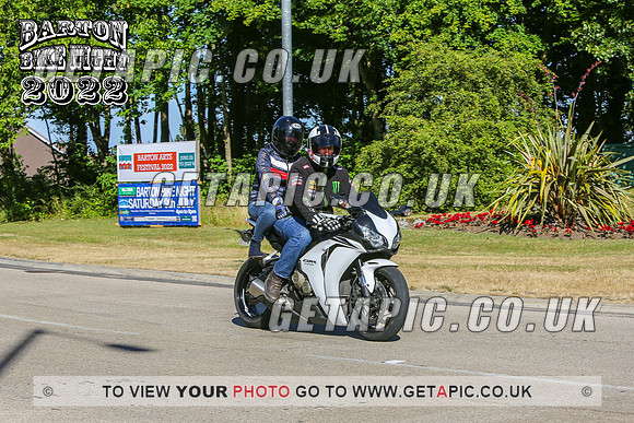 SB2207-11988_WITH_LOGO_ON_PHOTO