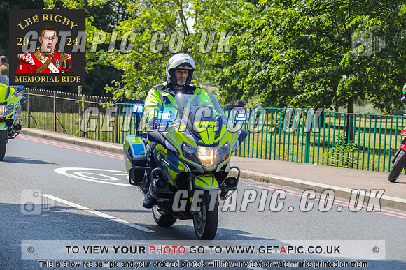 GP2405-5237_LOGO_ON_PHOTO