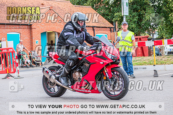 TW2508-1720_LOGO_ON_PHOTO