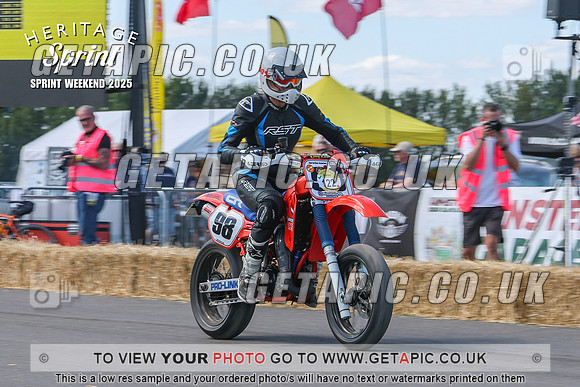 GP2508-5289-C_LOGO_ON_PHOTO