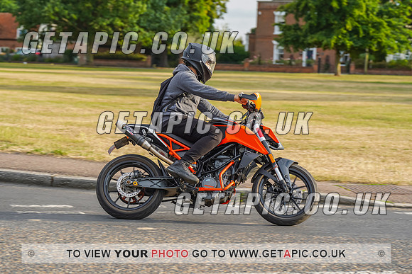 RS2207_8640