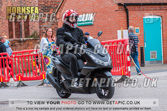 TW2508-5028_LOGO_ON_PHOTO