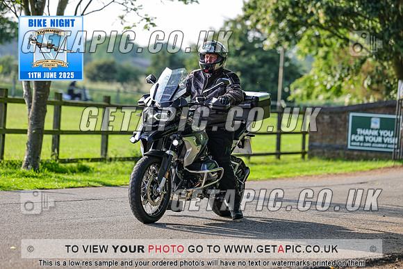 PR2506-06135_LOGO_ON_PHOTO
