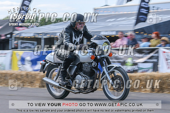 GP2508-6369-C_LOGO_ON_PHOTO