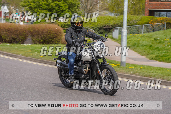 RS2204_6855