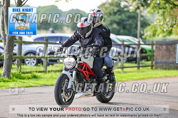 PR2506-07906_LOGO_ON_PHOTO