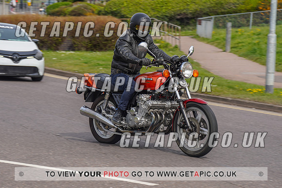 RS2204_5516