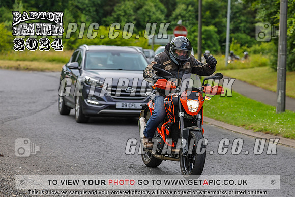 PR2407-2674_LOGO_ON_PHOTO
