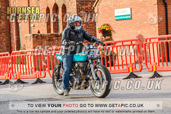 TW2508-009_LOGO_ON_PHOTO