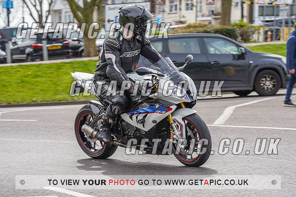 RS2204_9459