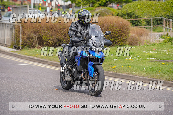 RS2204_6833