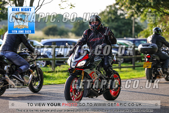 PR2506-08834_LOGO_ON_PHOTO