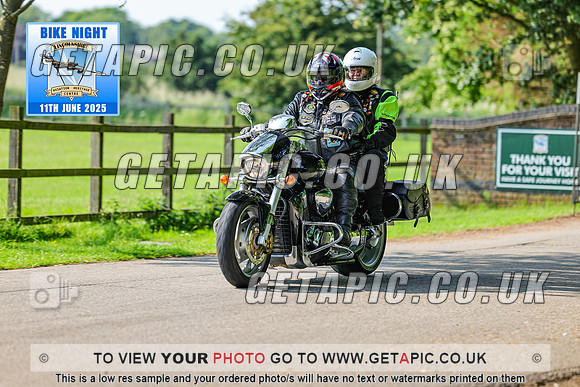 PR2506-00411_LOGO_ON_PHOTO