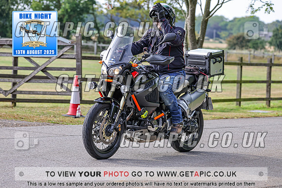 PR2508-08122_LOGO_ON_PHOTO