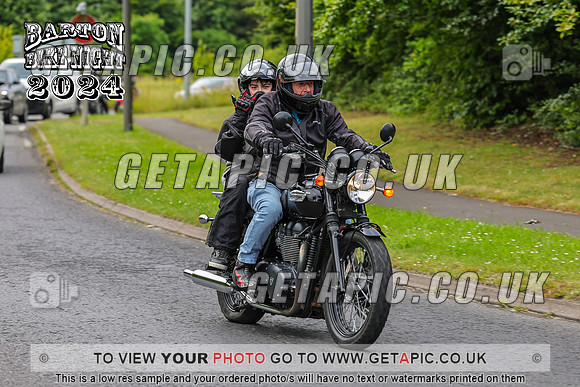 PR2407-2683_LOGO_ON_PHOTO