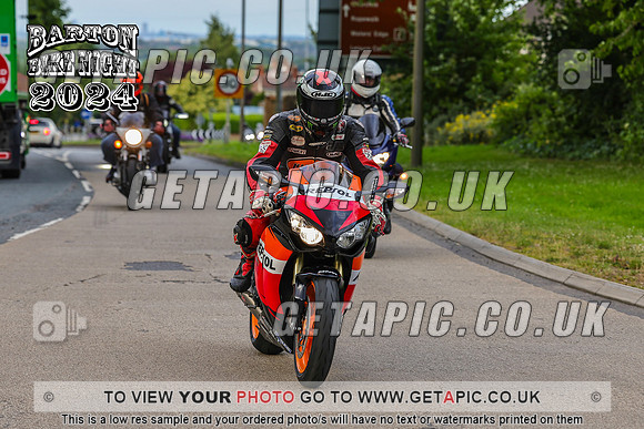 PR2407-7677_LOGO_ON_PHOTO