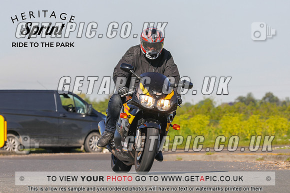 GP2405-0018-C_LOGO_ON_PHOTO