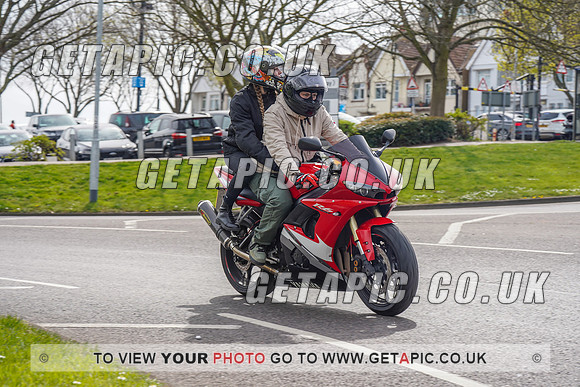 RS2204_10075