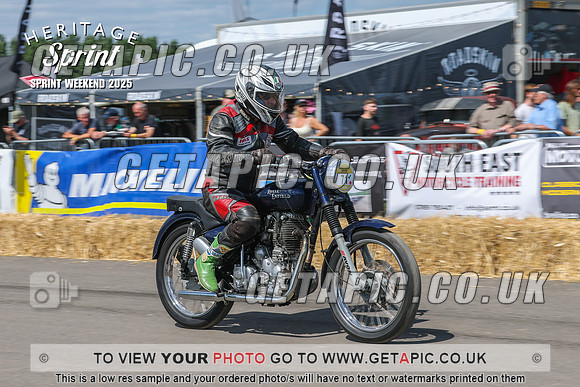 GP2508-4066_LOGO_ON_PHOTO