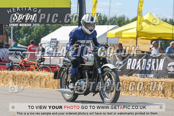 GP2508-5844-C_LOGO_ON_PHOTO