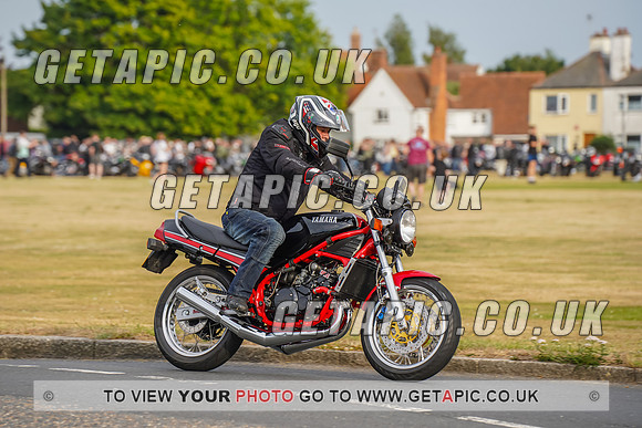 RS2207_7618
