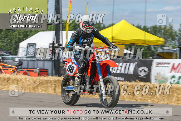 GP2508-4216-C_LOGO_ON_PHOTO