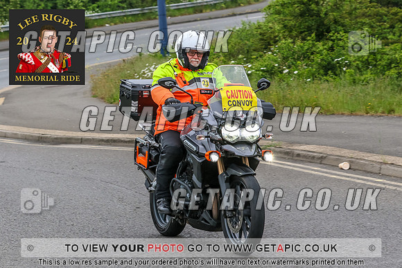 MWA2405-13-C_LOGO_ON_PHOTO