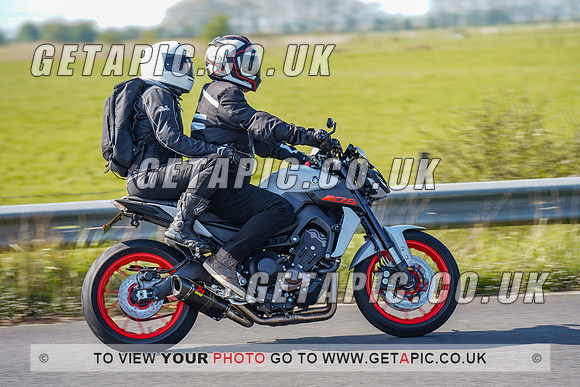 RS2204_2054