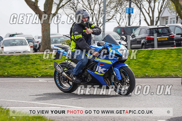 RS2204_10295
