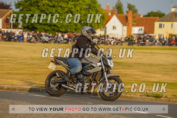 RS2207_9035