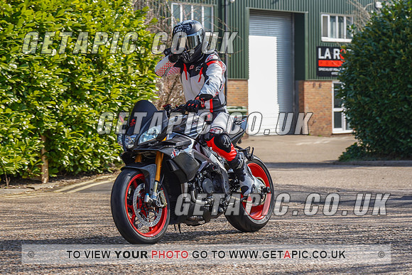 RS2203_6072