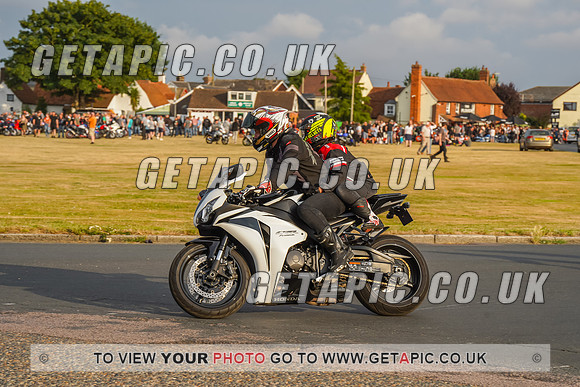 RS2207_8647