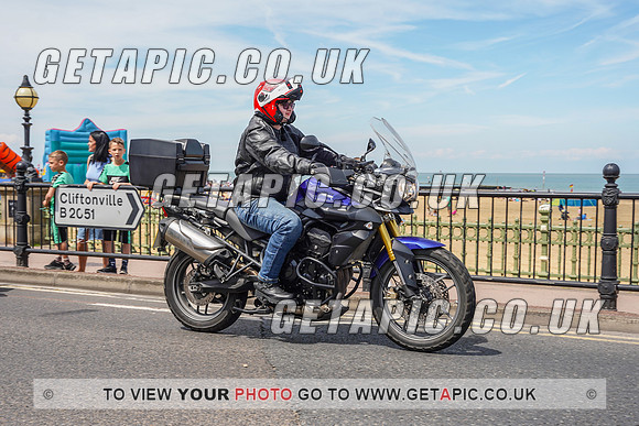 RS0622_3656