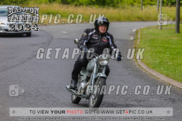 PR2407-001_LOGO_ON_PHOTO