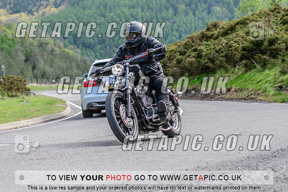 SP2504-696