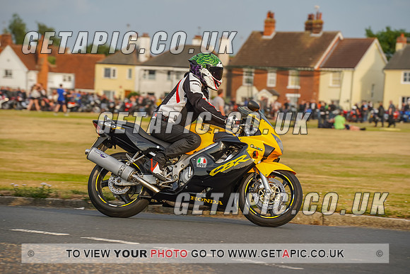 RS2207_8769